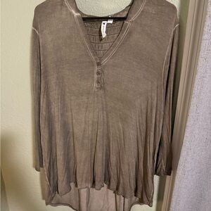 Cable & Gauge Olive Green V-Neck Tunic